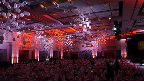 These champagne bubble designs used at the Knoxville Chamber Pinnacle Awards lowered the ceiling at the Knoxville Convention Center and created an intimate feel in the ballroom. 